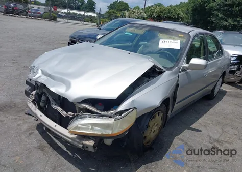 1999 Honda Accord Lx from USA, damaged, VIN 1HGCG5543XA010318